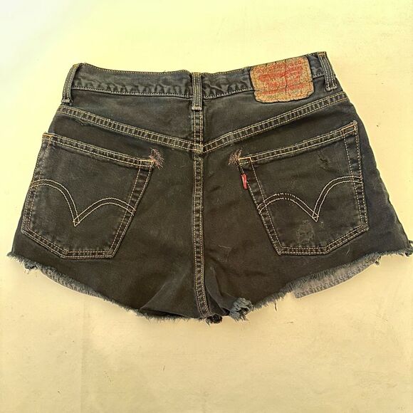 Women’s Recycled Levi’s Relaxed Fit 550 Denim Shorts, Sz 29 - Picture 2 of 8